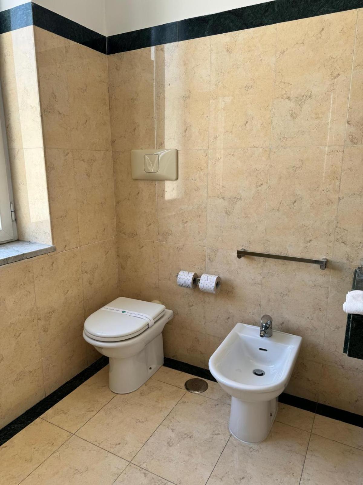 Residence Gli Angioini Srl Naples Exterior photo
